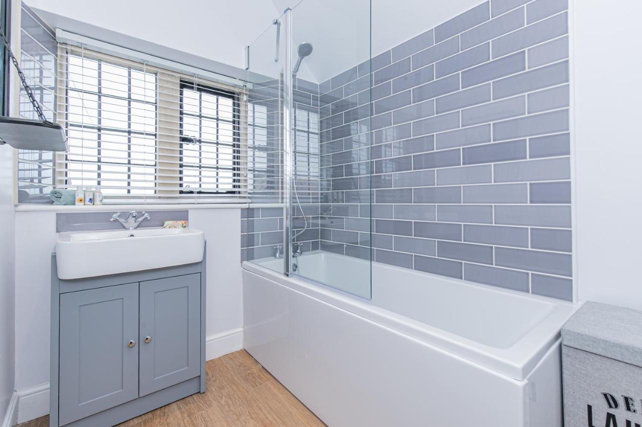 Oxfordshire Living - The Spencer Apartment - Woodstock Buitenkant foto